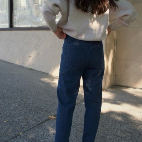 Micaela Greg high-waste, vintage-inspired jeans in light weight denim. Size Sml - Picture 5 of 11
